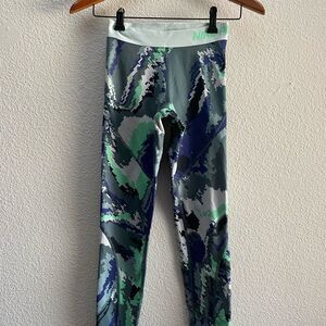 Nike Pro Hyperwarm Tight Leggings 811092-508 27.5 Inch Inseam XS Extra Small